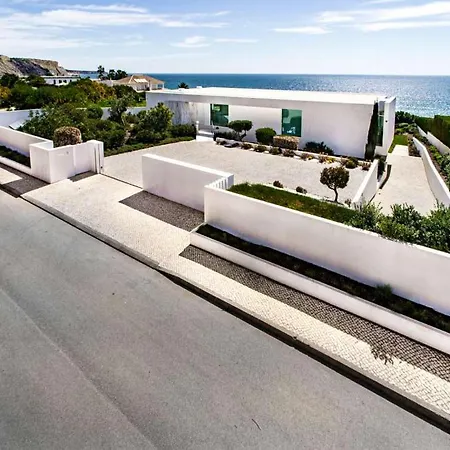 Stunning Da Luz - Lagos Supreme - 4 Bedrooms - Stunning Sea Views And Ultra Modern - Algarve Villa Alagoas