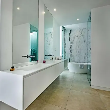 Stunning Da Luz - Lagos Supreme - 4 Bedrooms - Stunning Sea Views And Ultra Modern - Algarve Alagoas